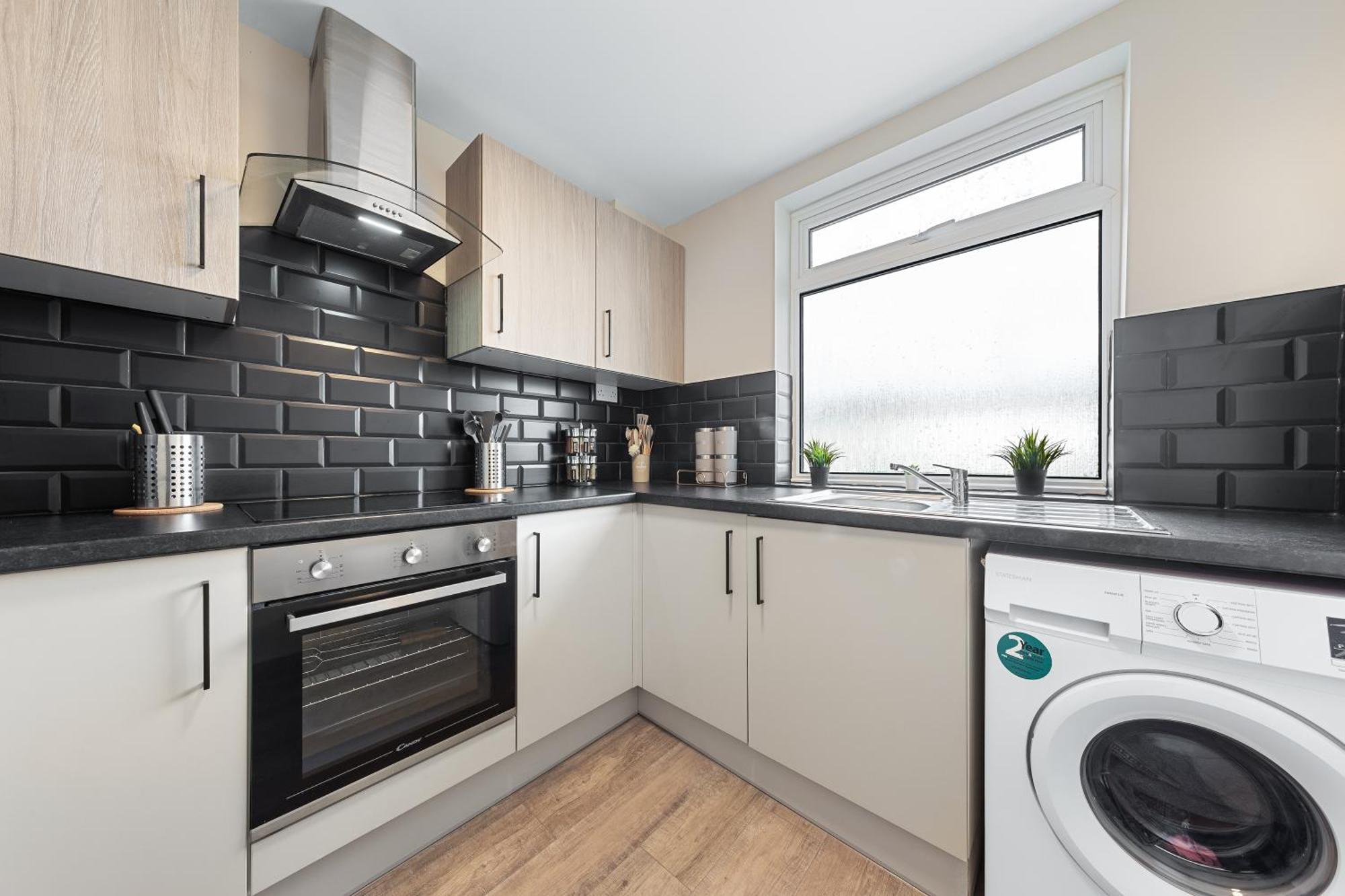 Serviced Ensuite Modern Studio - Sleeps 2 - Near Wembley Stadium - Good Transport Link To Central London - Harrow Ha3 Hatch End Luaran gambar